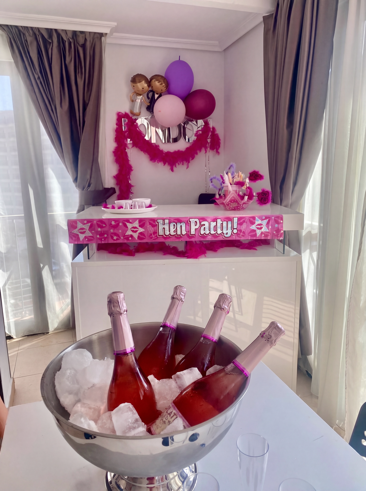 Hen party decorations at My Pretty Payma